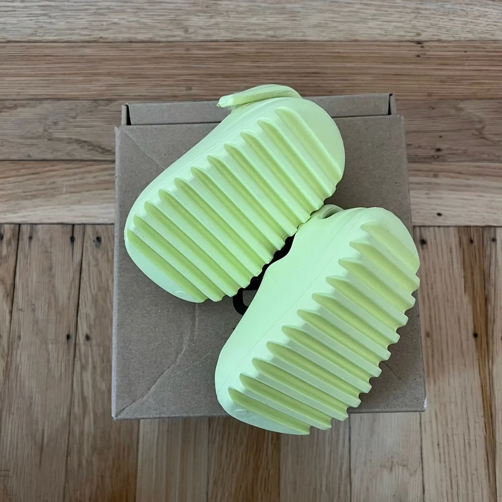 Adidas Glow Green Yeezy Slides in Infant 4K